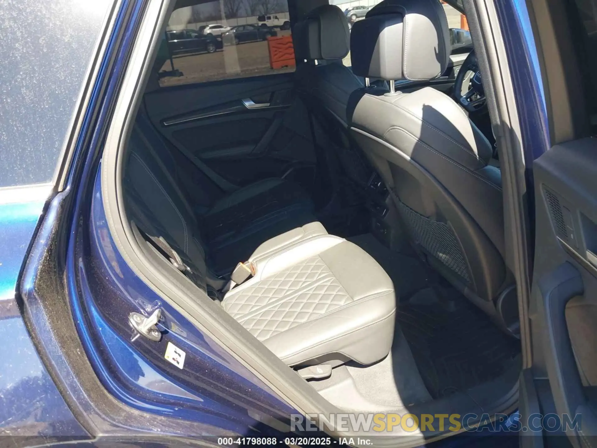 8 Photograph of a damaged car WA1C4AFY6L2020342 AUDI SQ5 2020