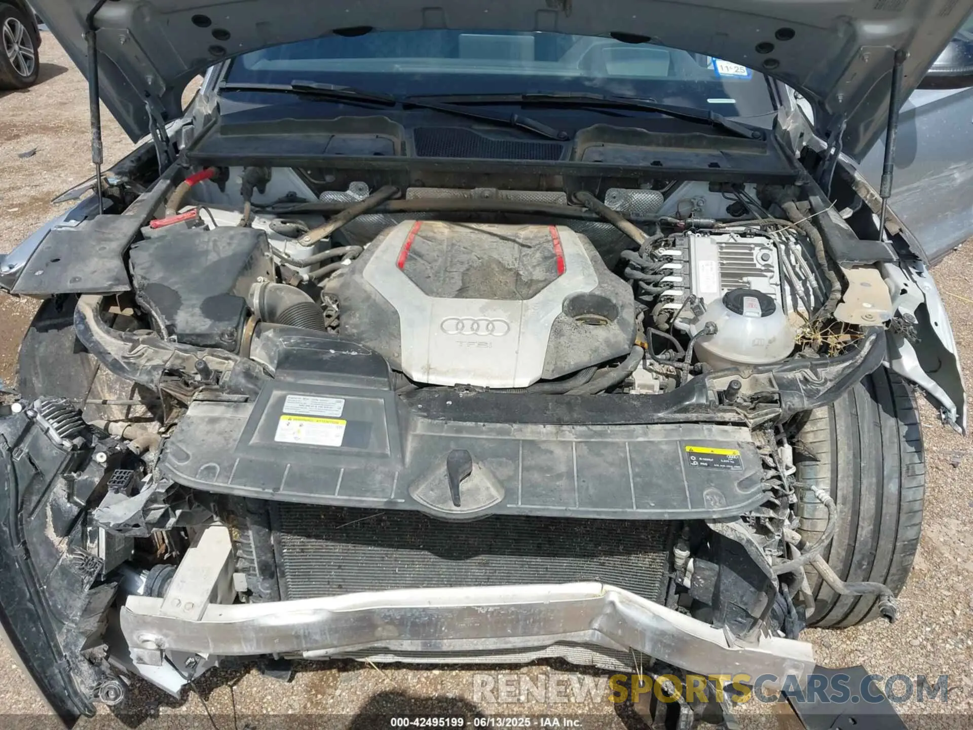 10 Photograph of a damaged car WA1C4AFYXL2122274 AUDI SQ5 2020