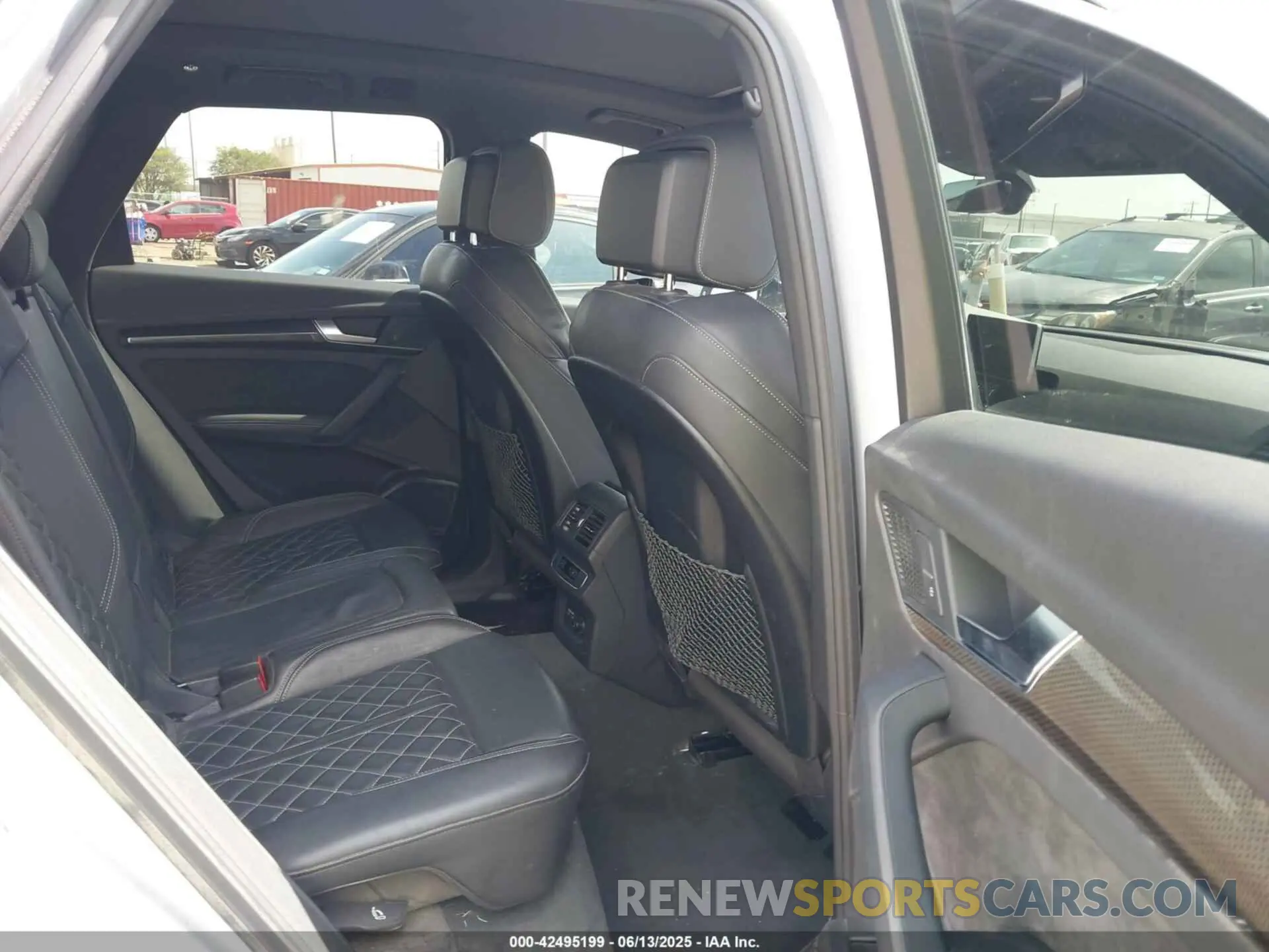 8 Photograph of a damaged car WA1C4AFYXL2122274 AUDI SQ5 2020