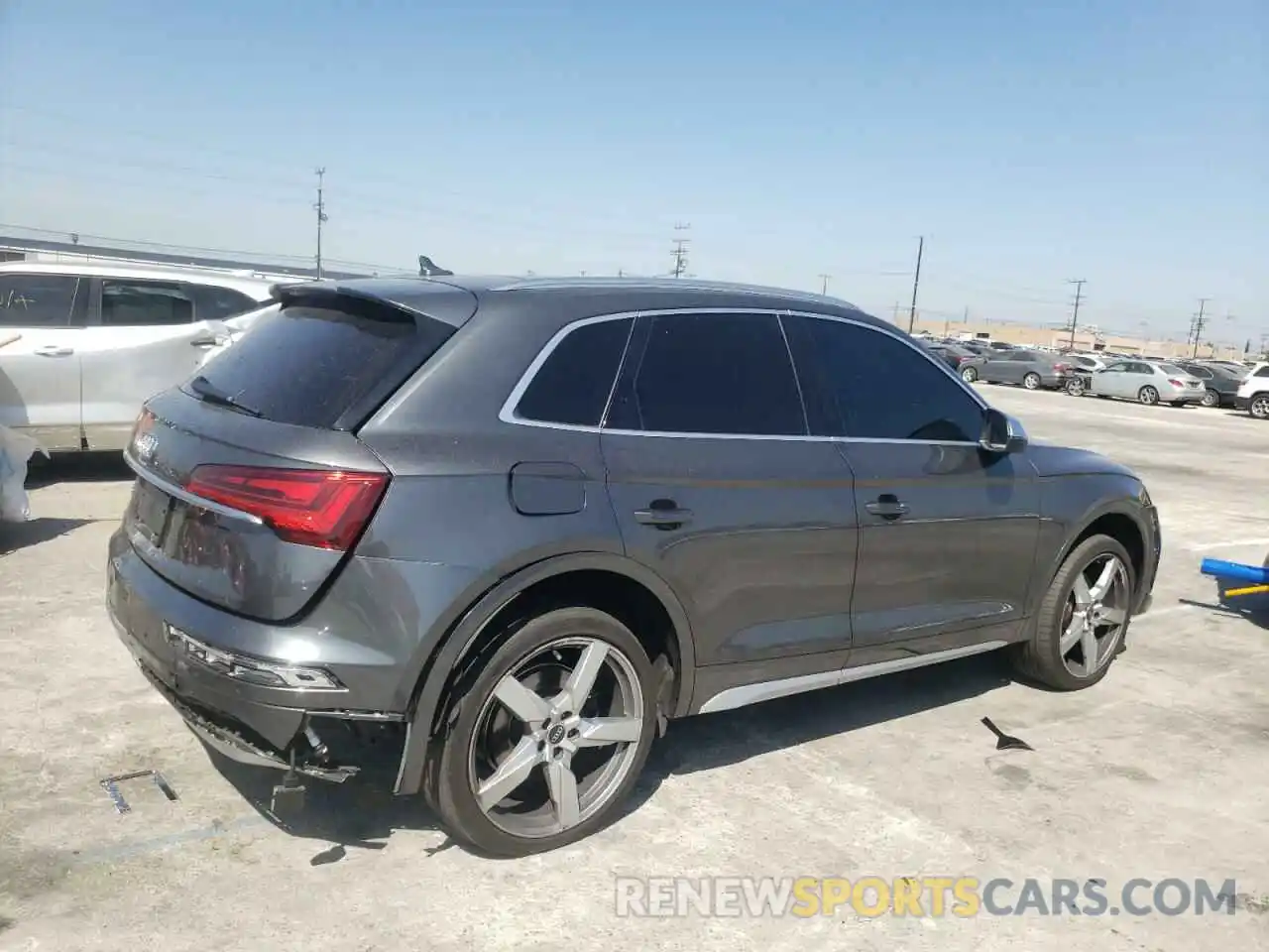 4 Photograph of a damaged car WA1A4AFYXM2033751 AUDI SQ5 2021