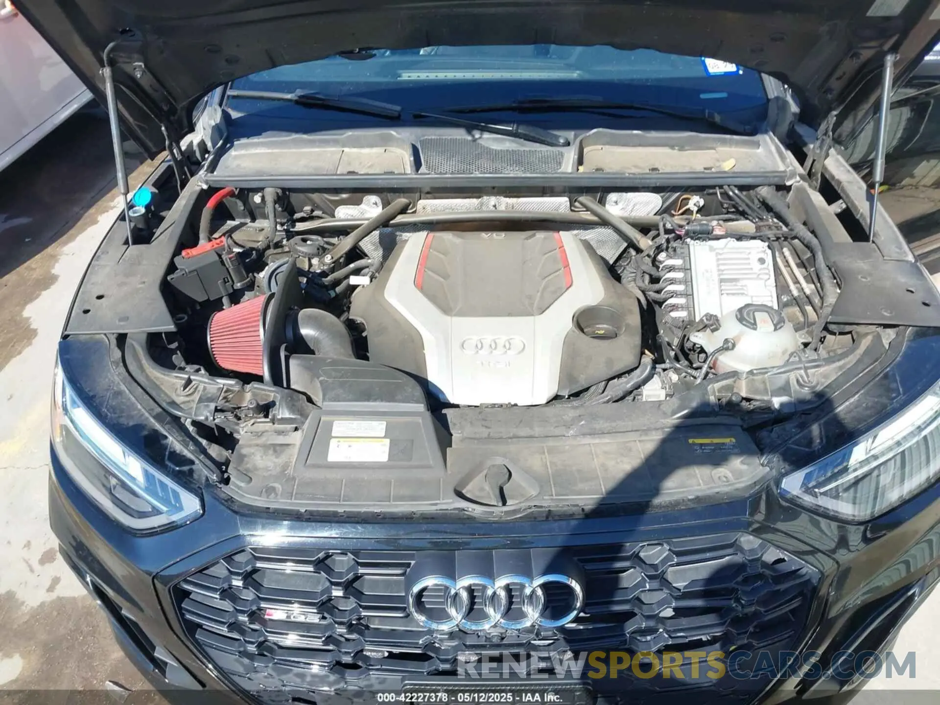 10 Photograph of a damaged car WA1B4AFY1M2001646 AUDI SQ5 2021