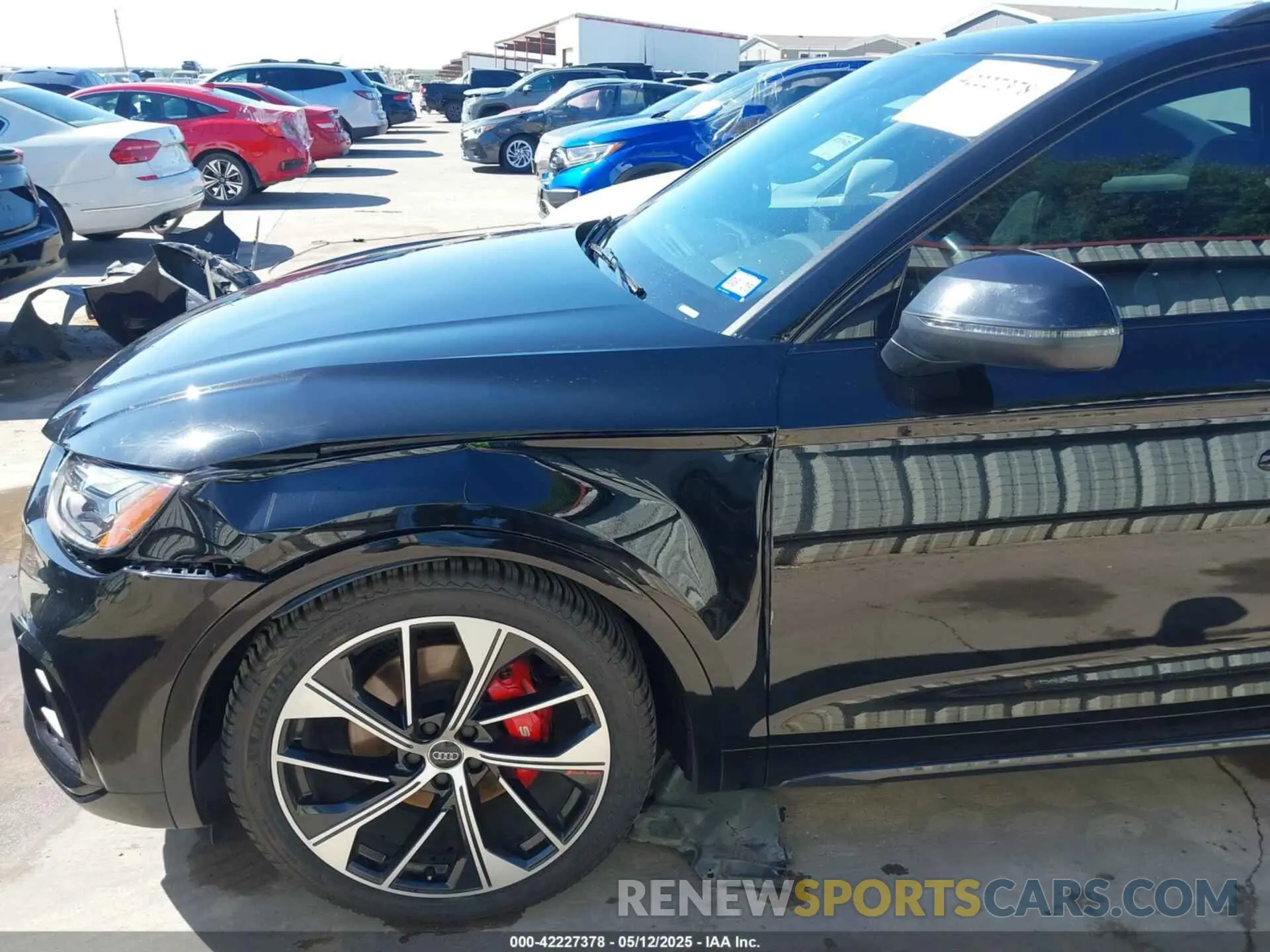 18 Photograph of a damaged car WA1B4AFY1M2001646 AUDI SQ5 2021