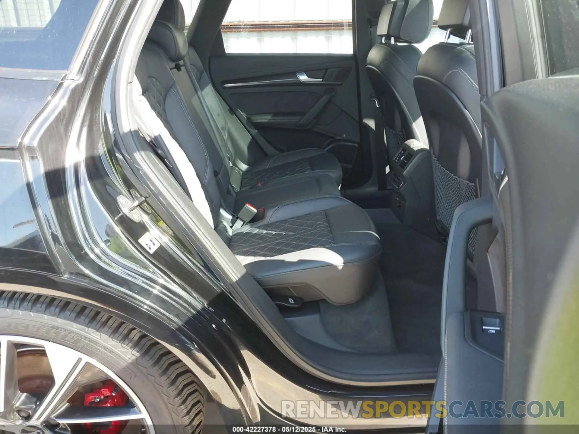 8 Photograph of a damaged car WA1B4AFY1M2001646 AUDI SQ5 2021