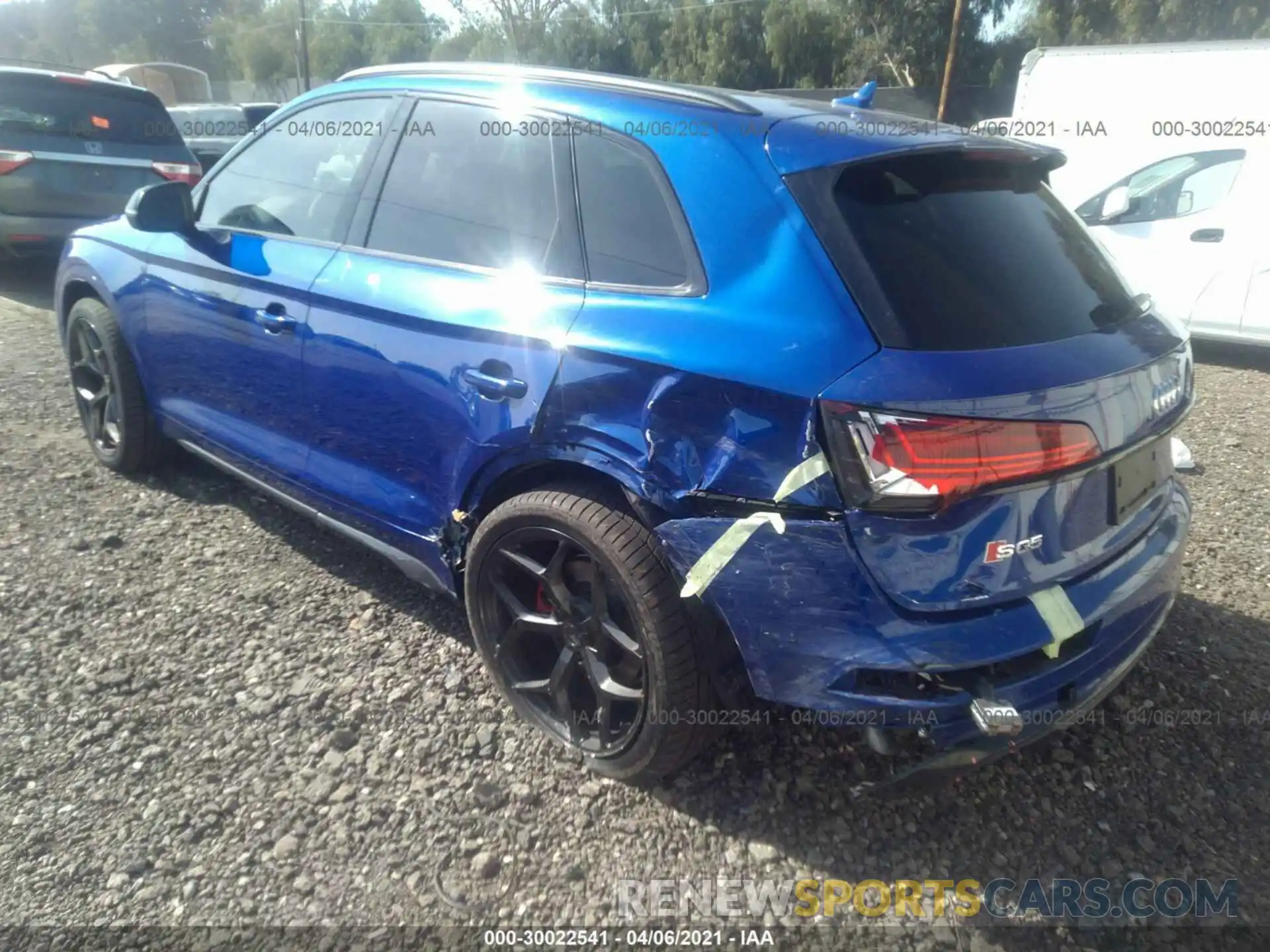 3 Photograph of a damaged car WA1B4AFY1M2002246 AUDI SQ5 2021