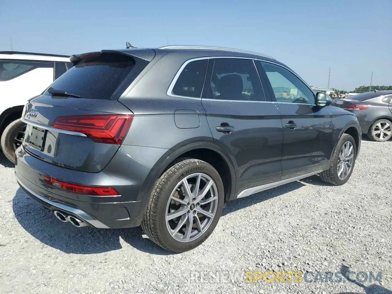 3 Photograph of a damaged car WA1B4AFY1M2035067 AUDI SQ5 2021