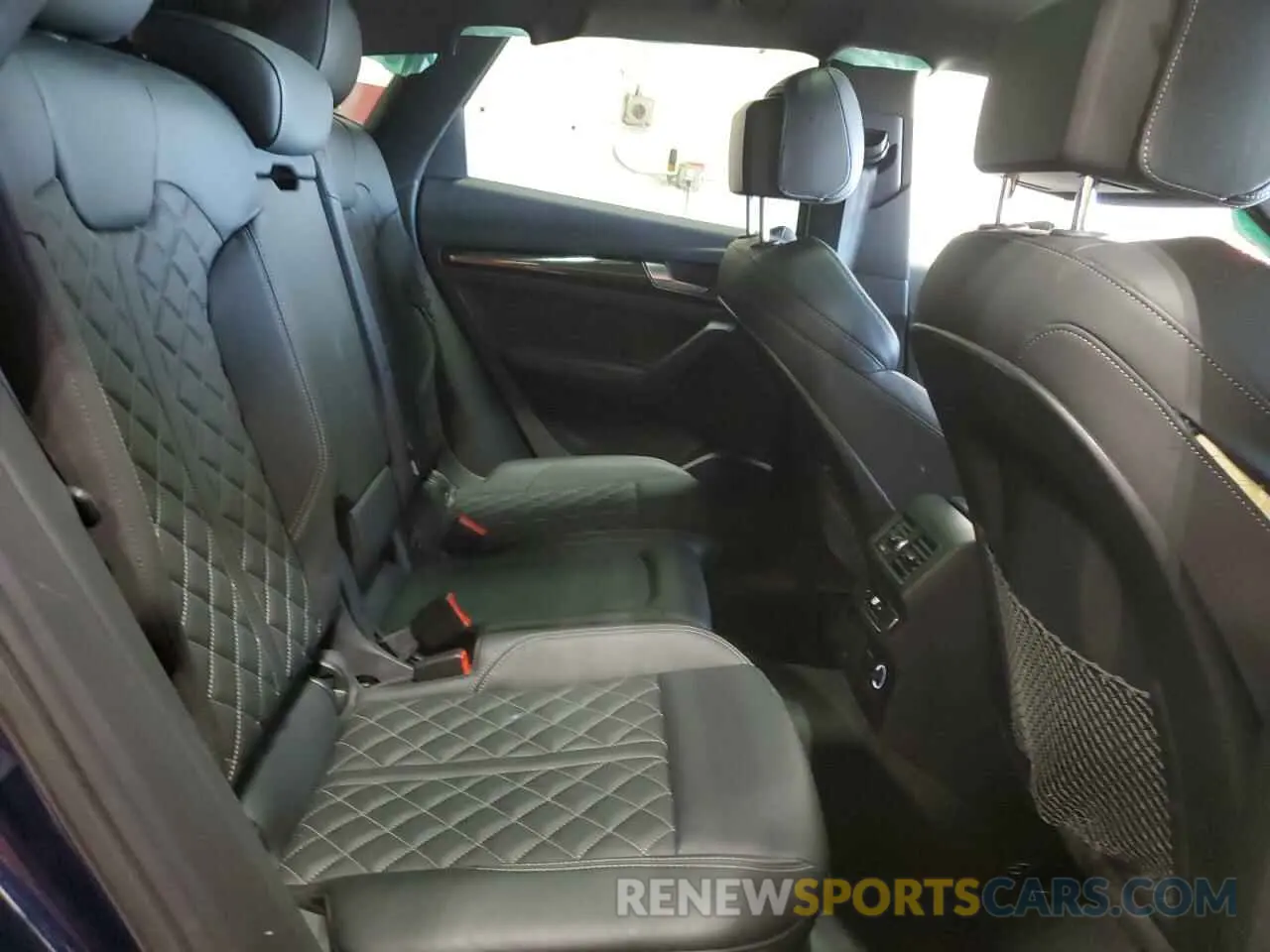 11 Photograph of a damaged car WA1B4AFY2L2013612 AUDI SQ5 2021