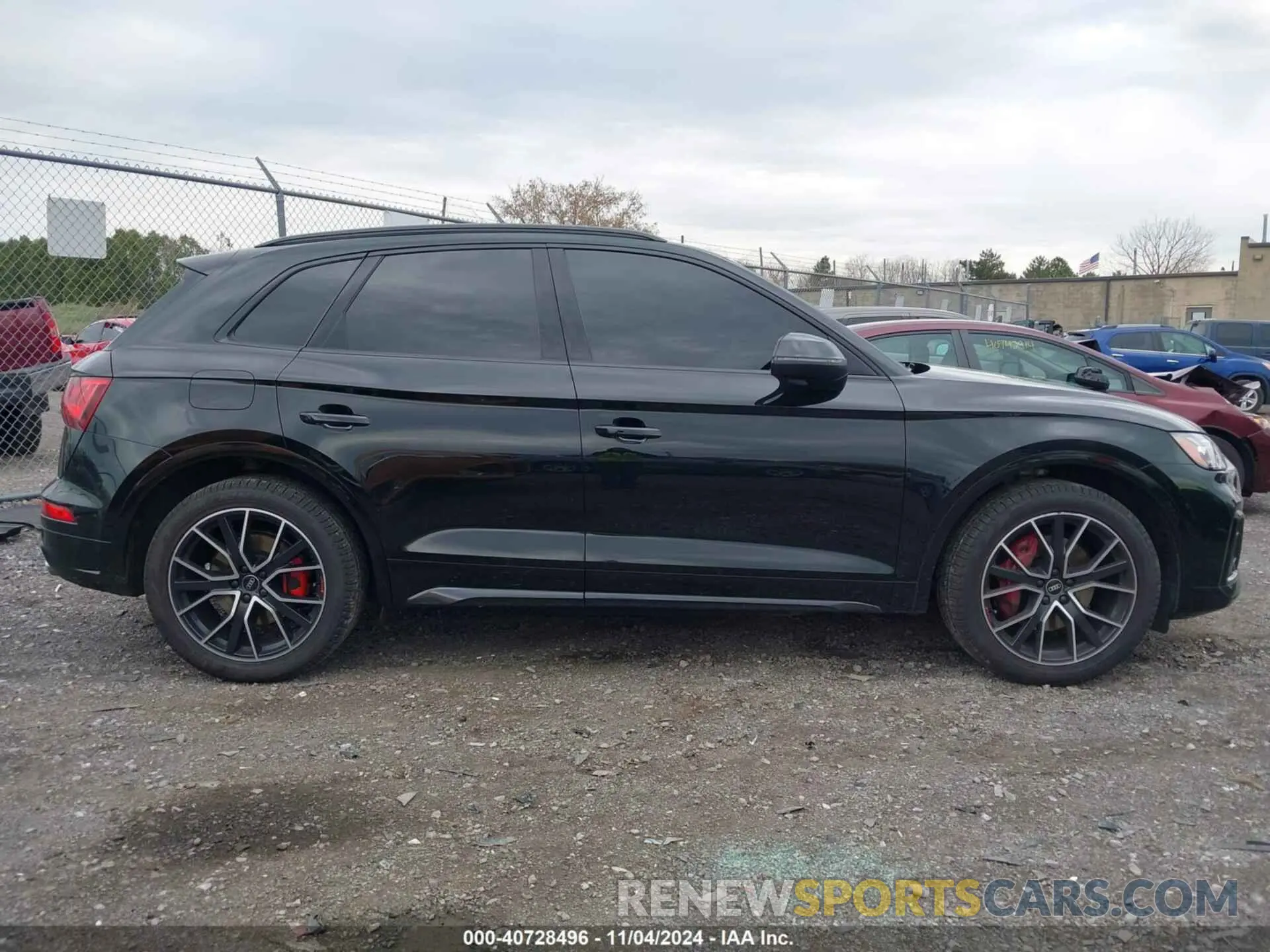 14 Photograph of a damaged car WA1B4AFY2M2096640 AUDI SQ5 2021