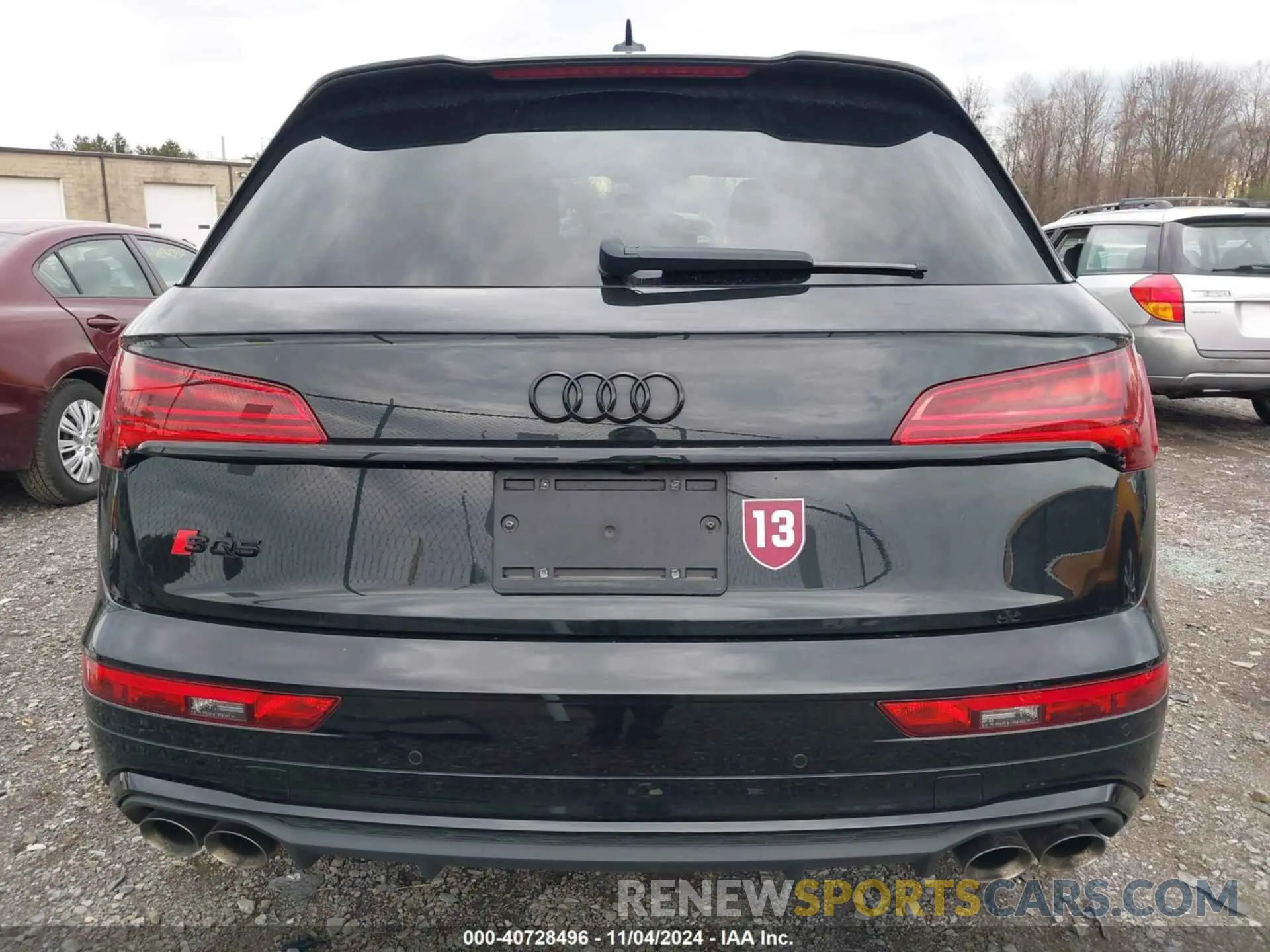 17 Photograph of a damaged car WA1B4AFY2M2096640 AUDI SQ5 2021