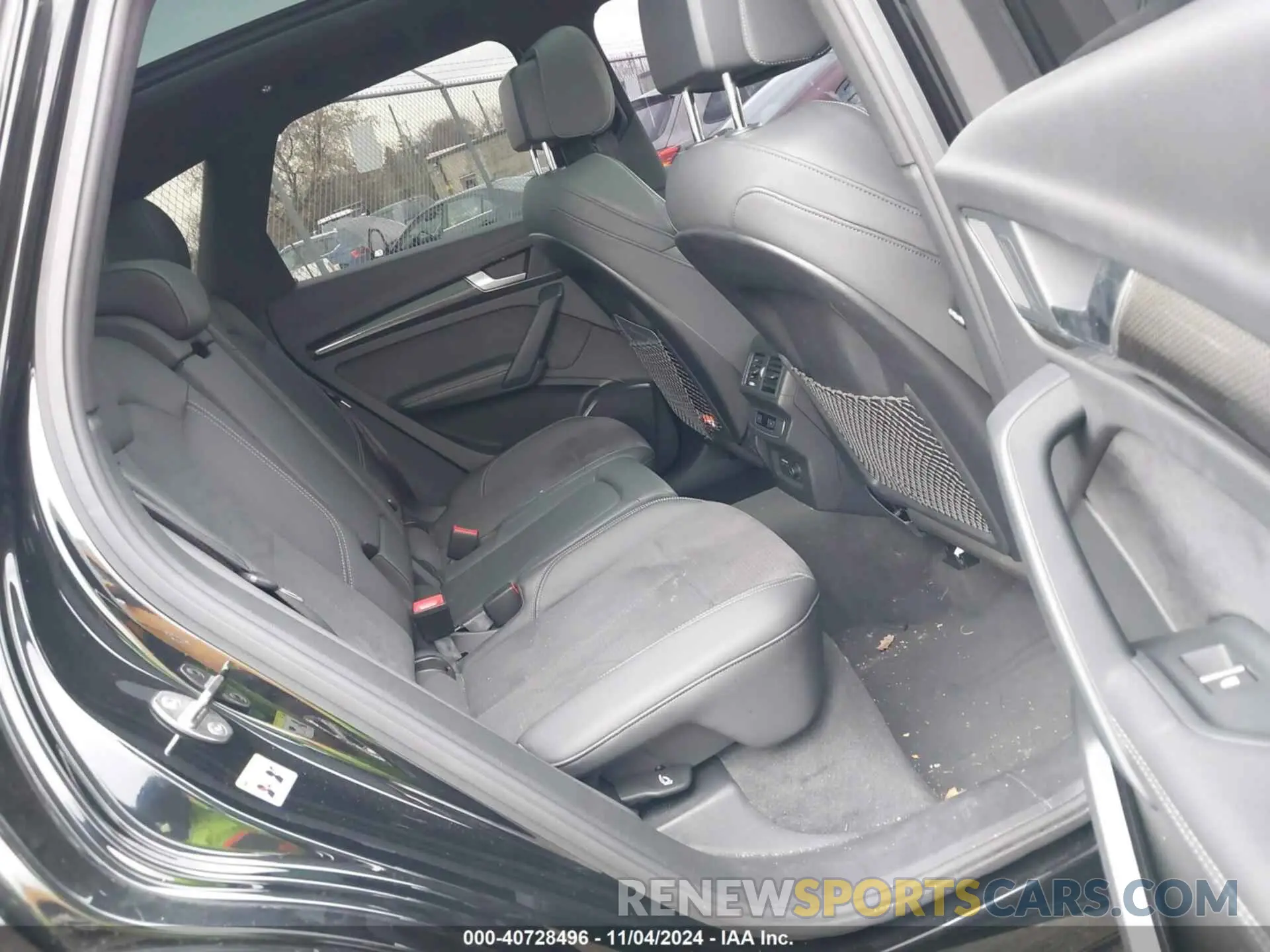 8 Photograph of a damaged car WA1B4AFY2M2096640 AUDI SQ5 2021