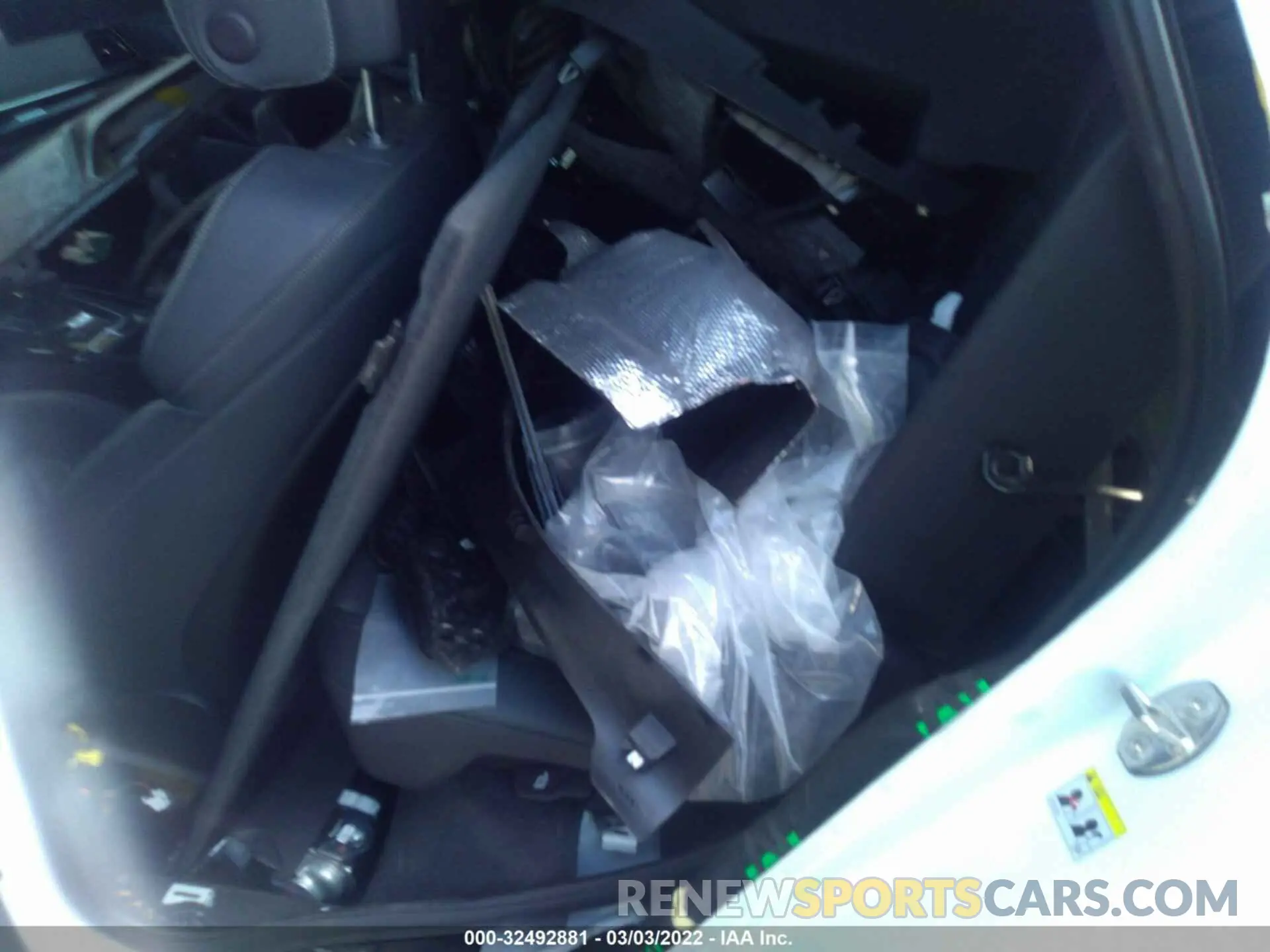 8 Photograph of a damaged car WA1B4AFY3M2006380 AUDI SQ5 2021