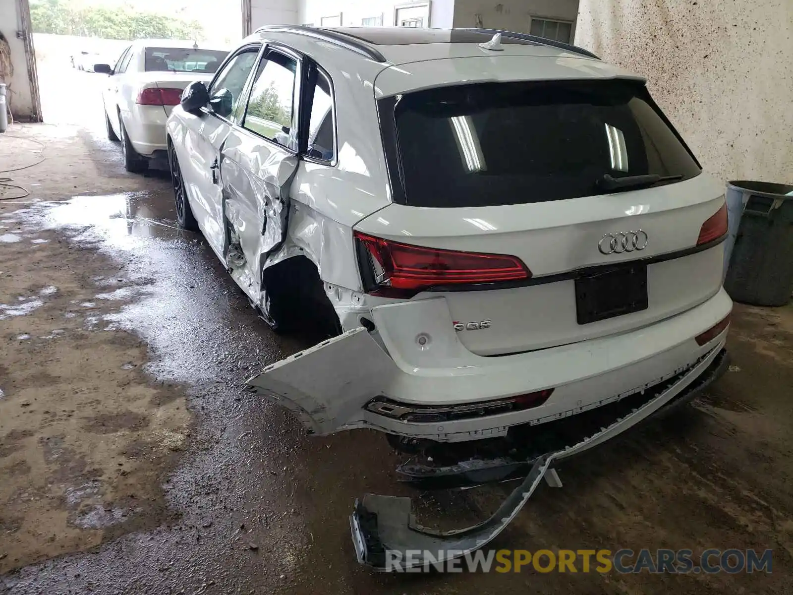 3 Photograph of a damaged car WA1B4AFY3M2017539 AUDI SQ5 2021