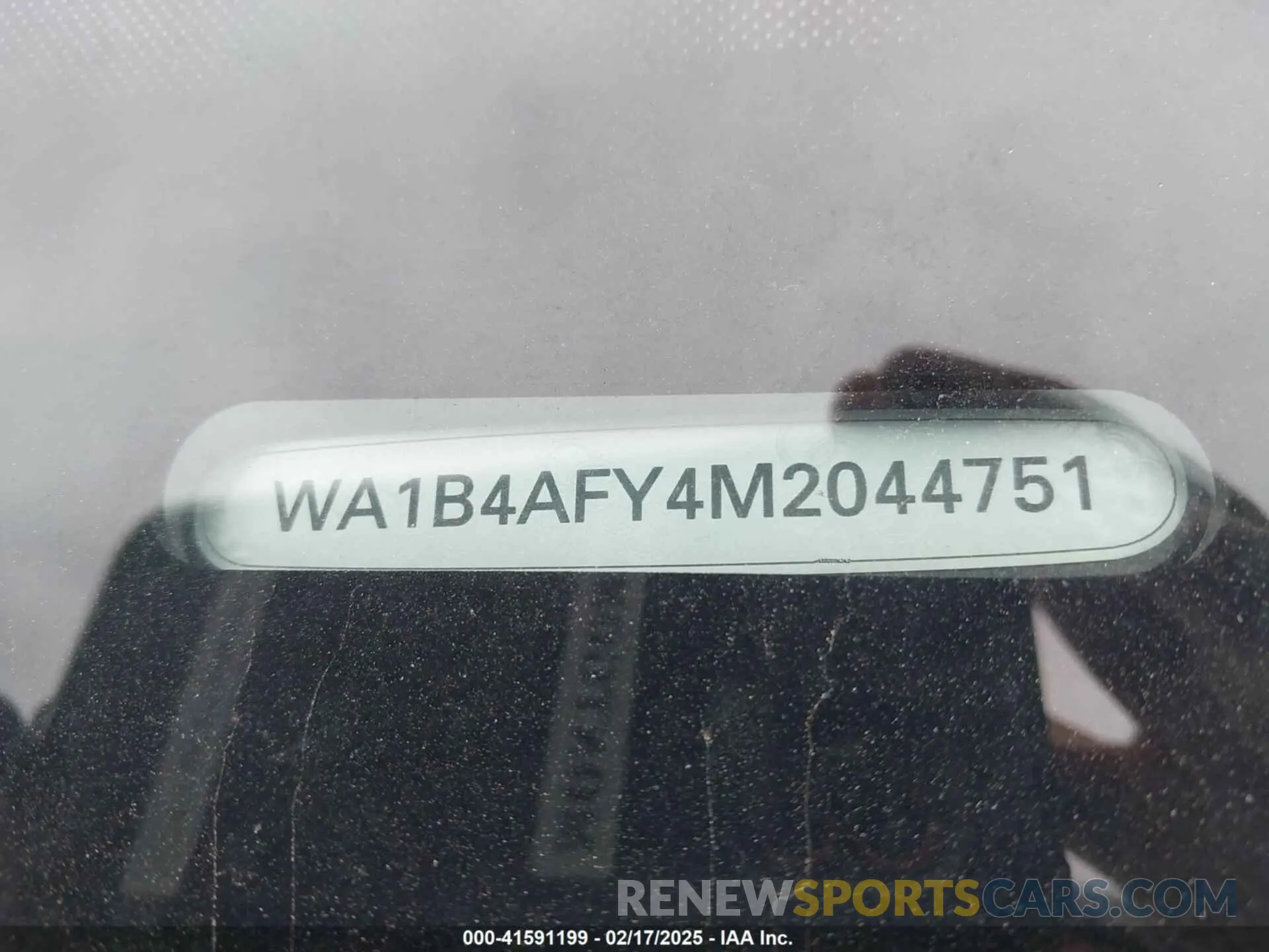 9 Photograph of a damaged car WA1B4AFY4M2044751 AUDI SQ5 2021