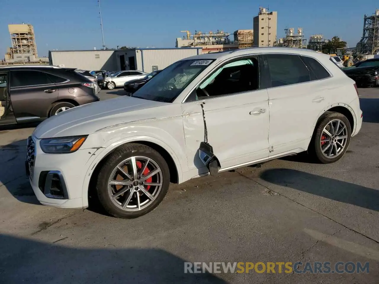 1 Photograph of a damaged car WA1B4AFY4M2047052 AUDI SQ5 2021
