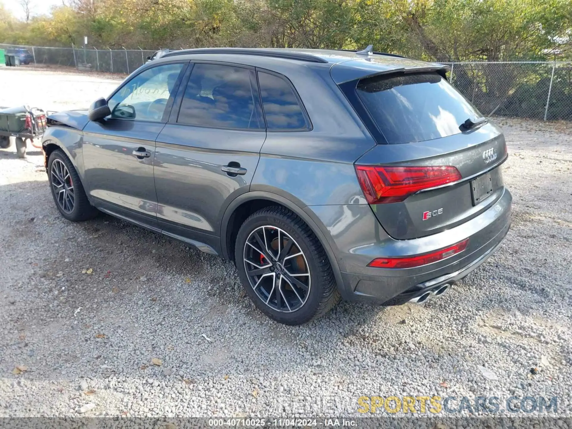 3 Photograph of a damaged car WA1B4AFY5M2001715 AUDI SQ5 2021