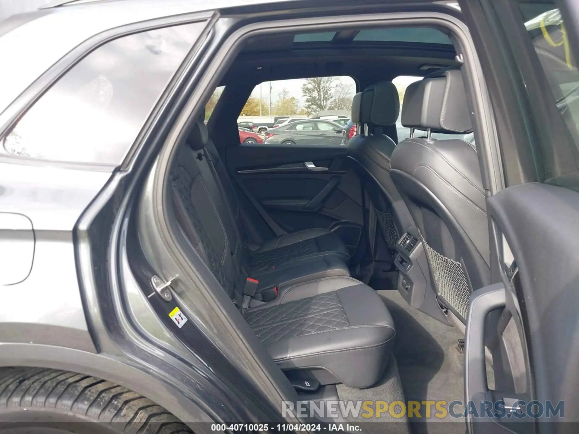 8 Photograph of a damaged car WA1B4AFY5M2001715 AUDI SQ5 2021