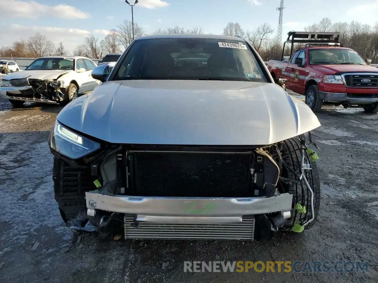 5 Photograph of a damaged car WA1B4AFY8M2071791 AUDI SQ5 2021