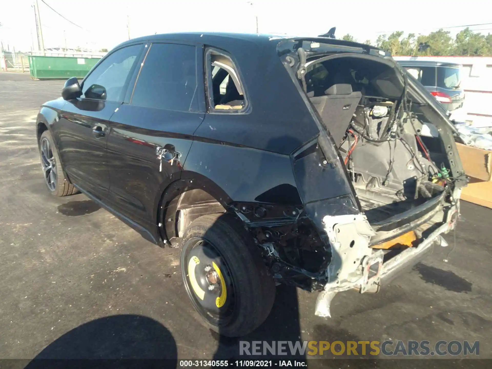 3 Photograph of a damaged car WA1B4AFY9M2010417 AUDI SQ5 2021