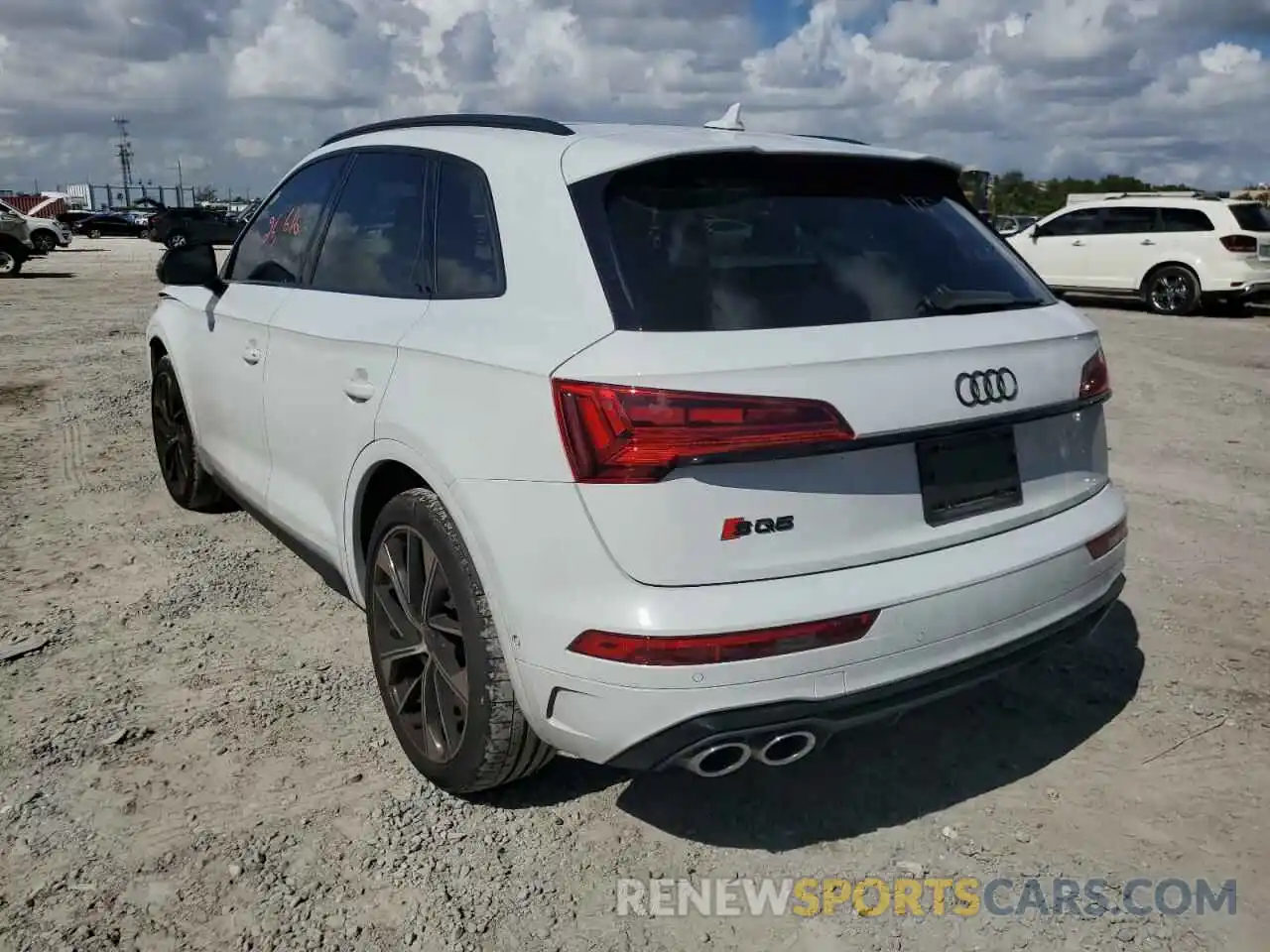 3 Photograph of a damaged car WA1C4AFY3M2036208 AUDI SQ5 2021