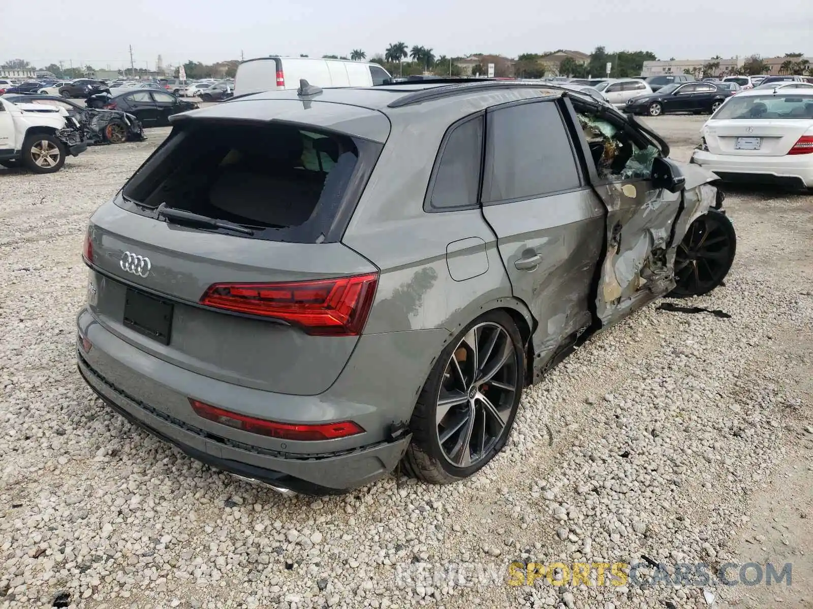 4 Photograph of a damaged car WA1C4AFY7M2034736 AUDI SQ5 2021