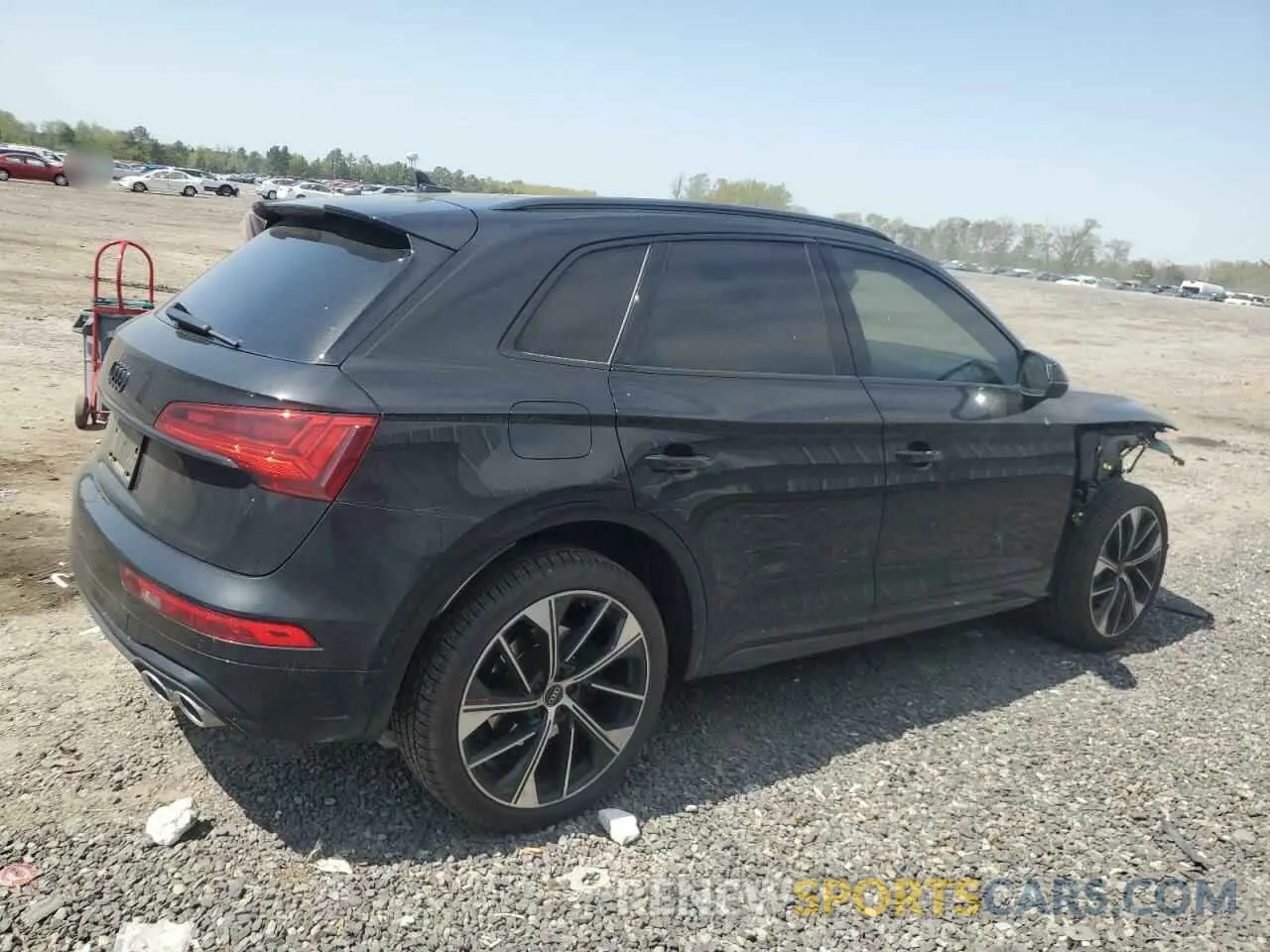 3 Photograph of a damaged car WA1C4AFY9M2008641 AUDI SQ5 2021