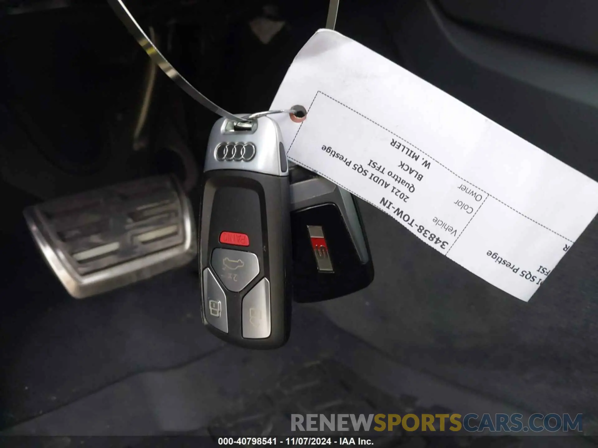 11 Photograph of a damaged car WA1C4AFY9M2069648 AUDI SQ5 2021