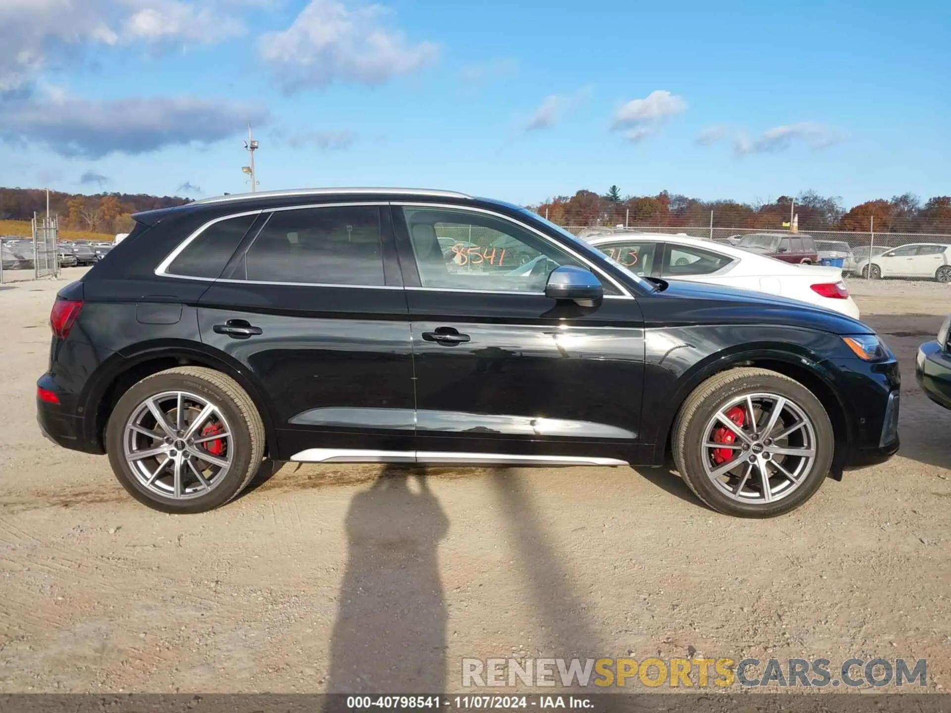 13 Photograph of a damaged car WA1C4AFY9M2069648 AUDI SQ5 2021