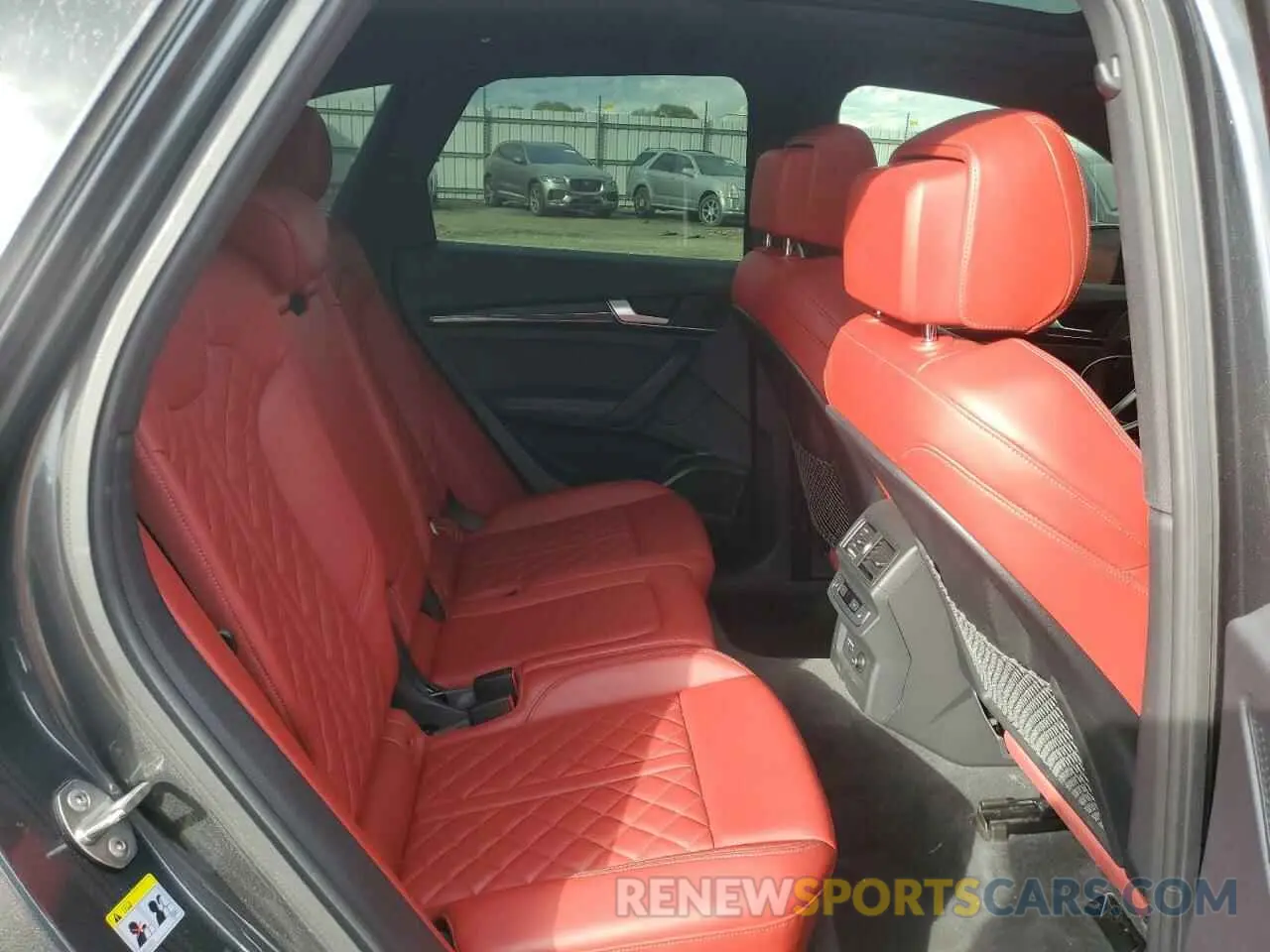 11 Photograph of a damaged car WA1C4AFYXM2019373 AUDI SQ5 2021