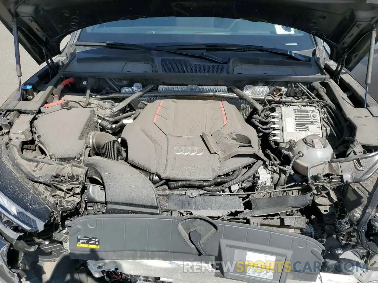 12 Photograph of a damaged car WA1A4AFY4N2137072 AUDI SQ5 2022