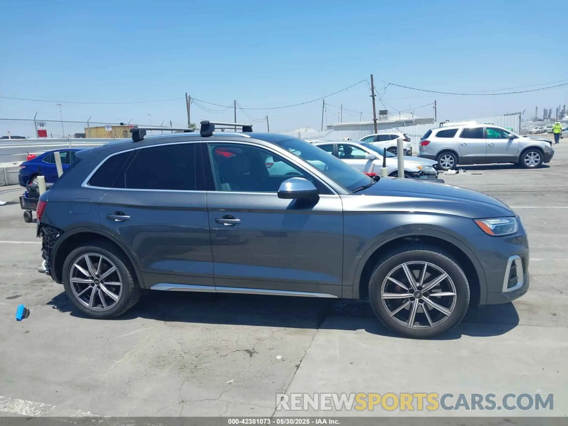 14 Photograph of a damaged car WA1B4AFY0N2130849 AUDI SQ5 2022