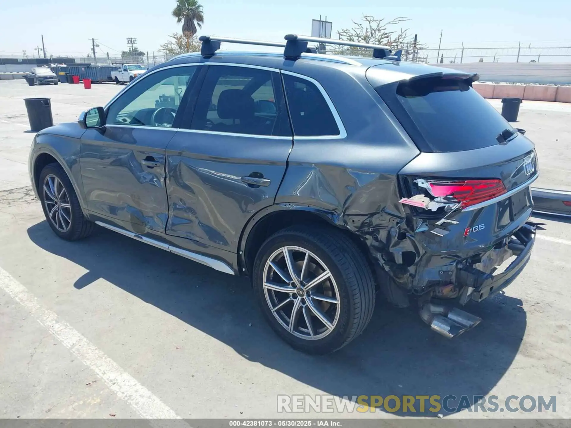 3 Photograph of a damaged car WA1B4AFY0N2130849 AUDI SQ5 2022
