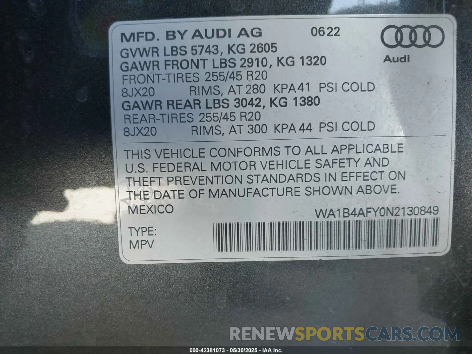 9 Photograph of a damaged car WA1B4AFY0N2130849 AUDI SQ5 2022
