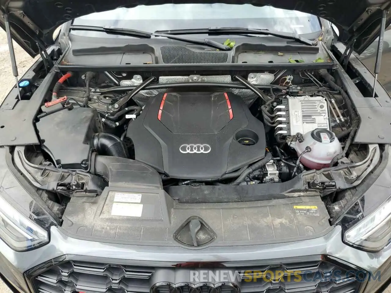 12 Photograph of a damaged car WA1B4AFY1N2026919 AUDI SQ5 2022