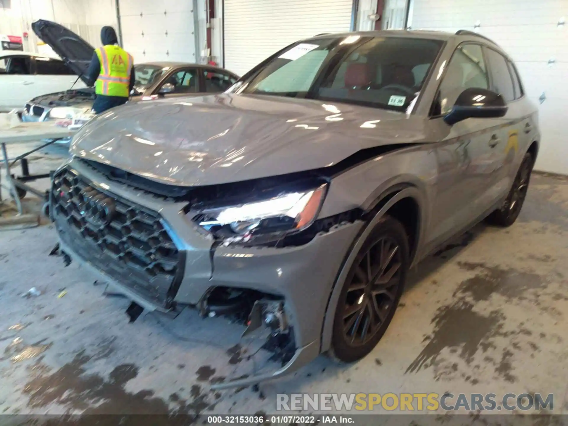 2 Photograph of a damaged car WA1B4AFY5N2030651 AUDI SQ5 2022