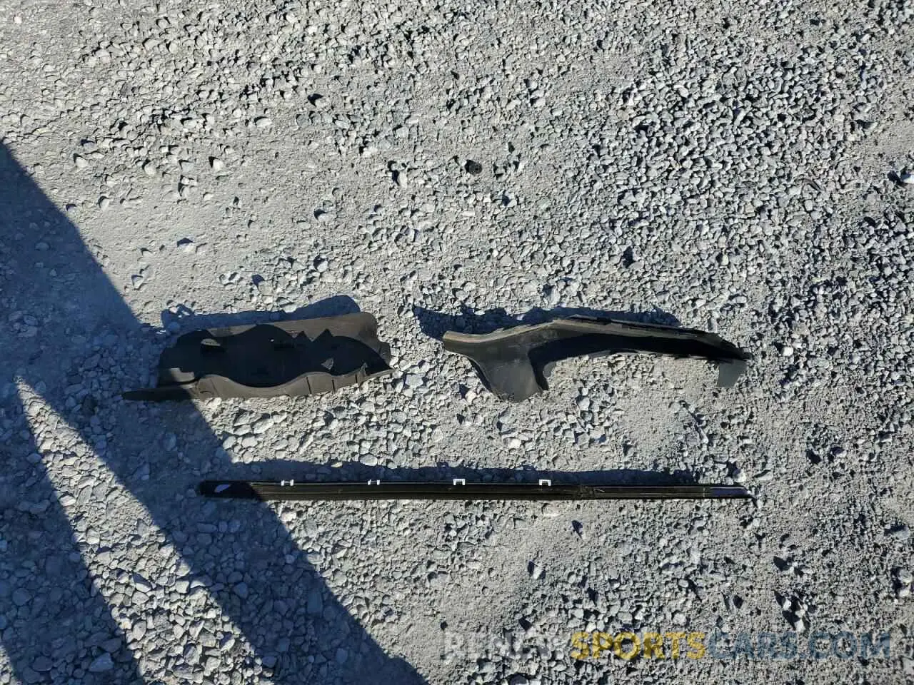 15 Photograph of a damaged car WA1B4BFY3N2096539 AUDI SQ5 2022