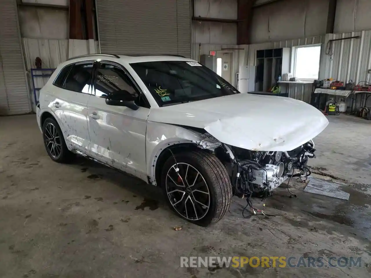 1 Photograph of a damaged car WA1C4AFY0N2114705 AUDI SQ5 2022