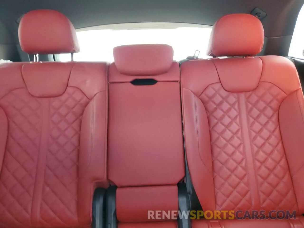 10 Photograph of a damaged car WA1C4AFY1N2032868 AUDI SQ5 2022