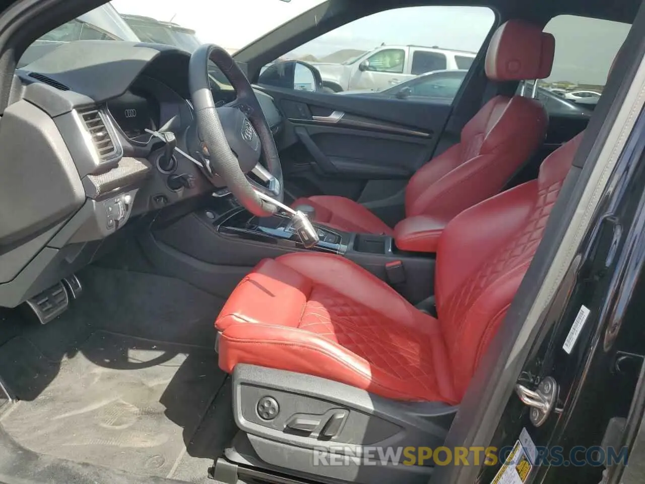 7 Photograph of a damaged car WA1C4AFY1N2032868 AUDI SQ5 2022