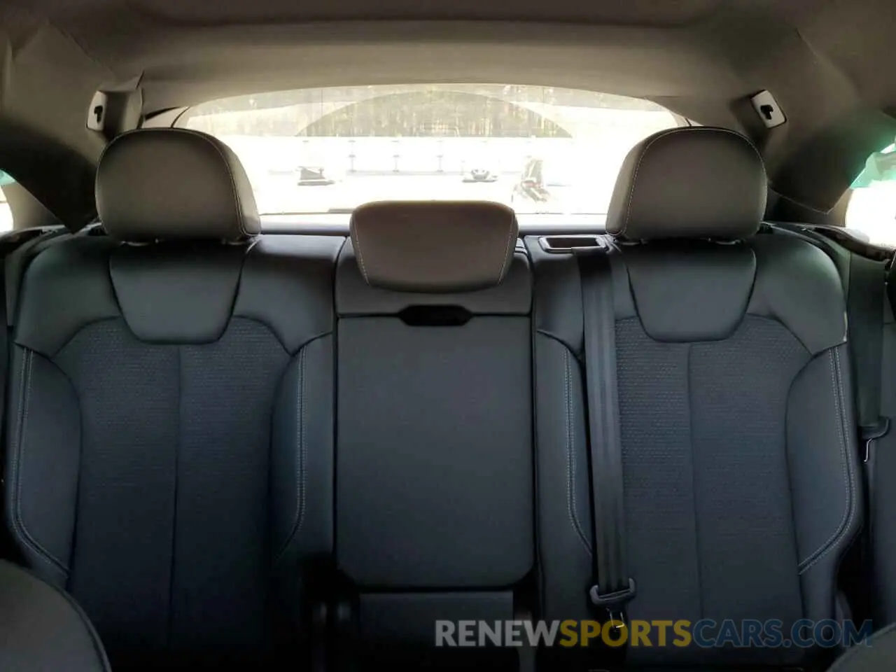 10 Photograph of a damaged car WA1C4AFY5N2098713 AUDI SQ5 2022