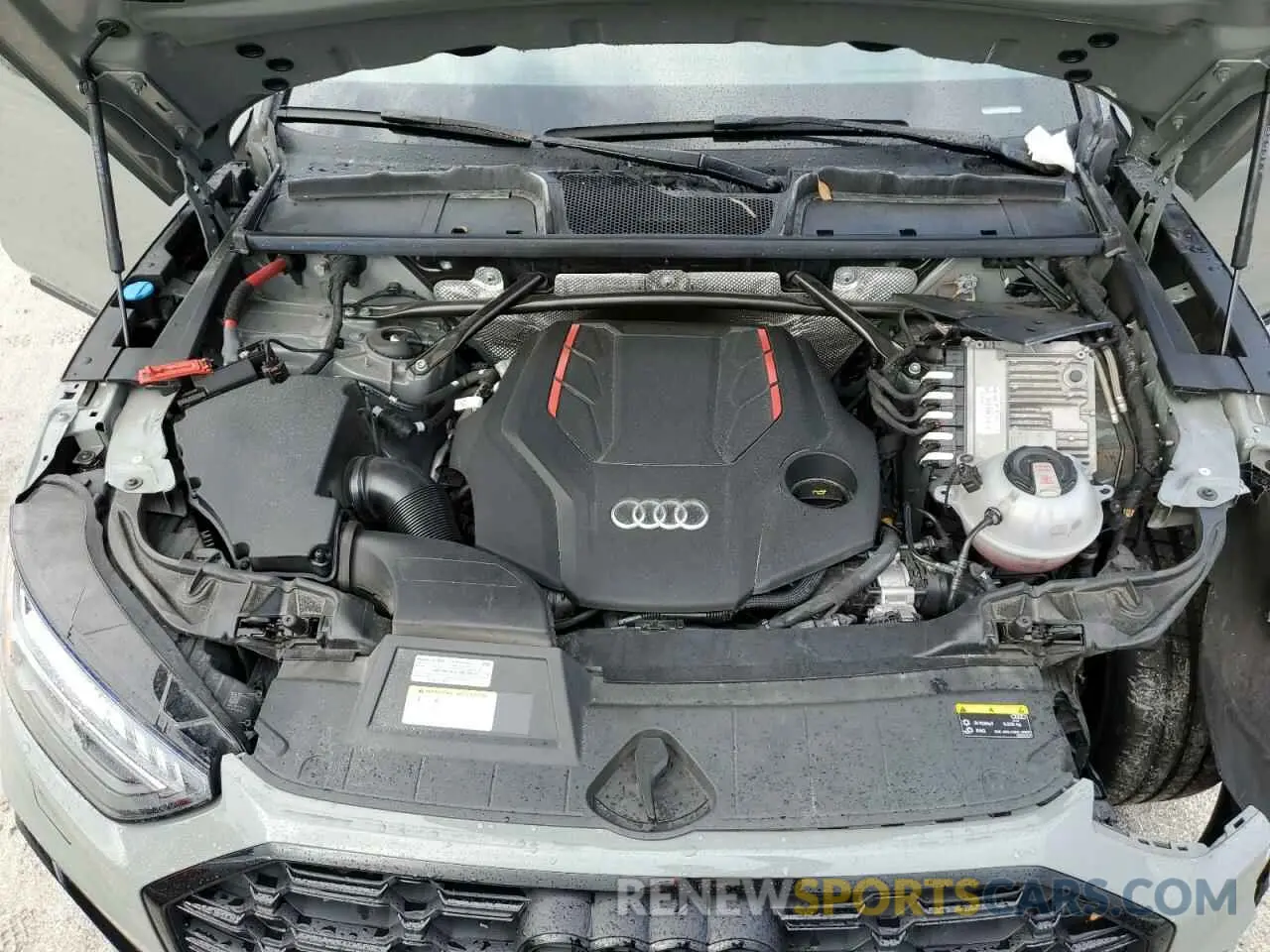 12 Photograph of a damaged car WA1C4AFY7N2042403 AUDI SQ5 2022