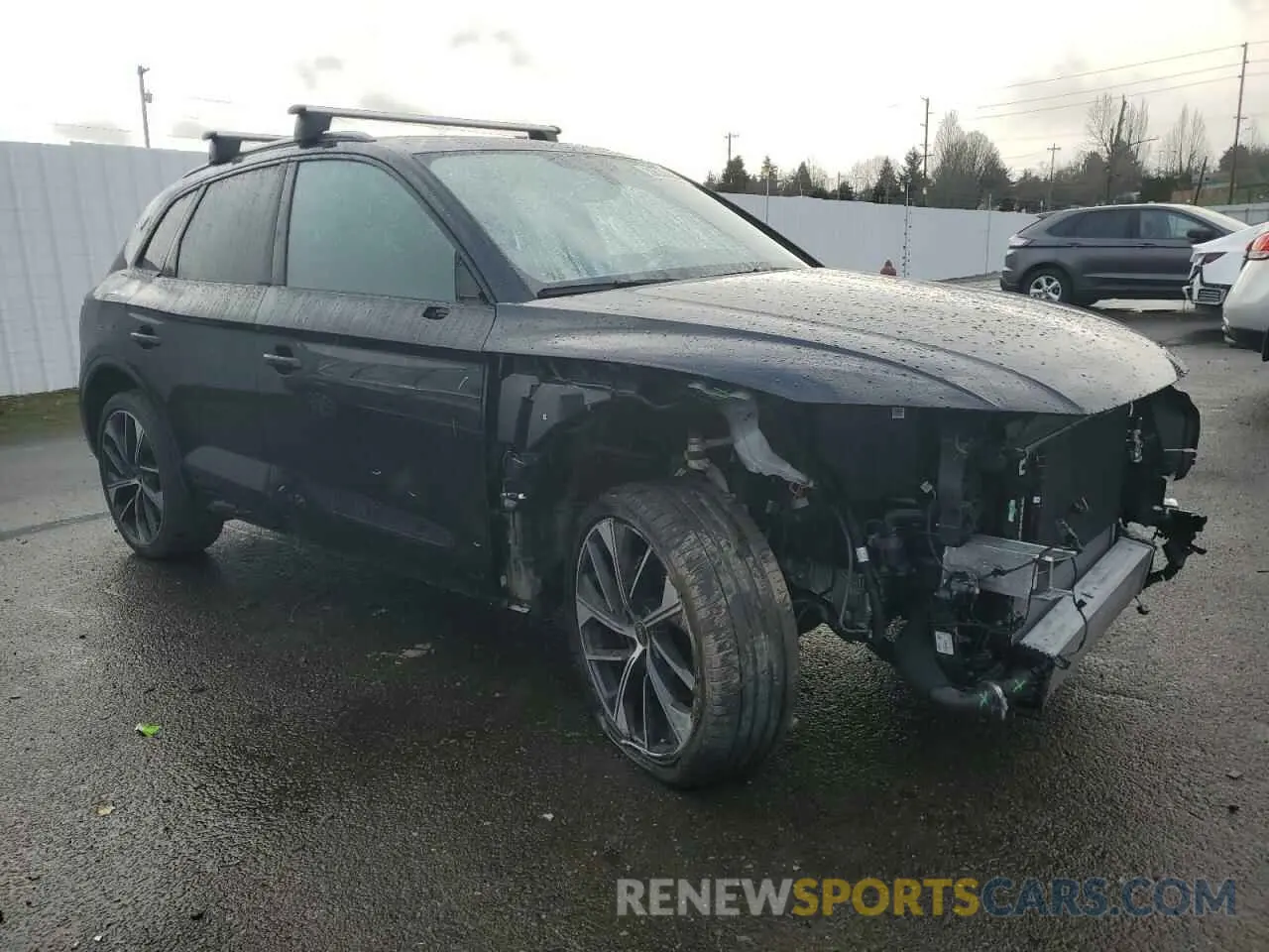 4 Photograph of a damaged car WA1B4AFY2P2135344 AUDI SQ5 2023