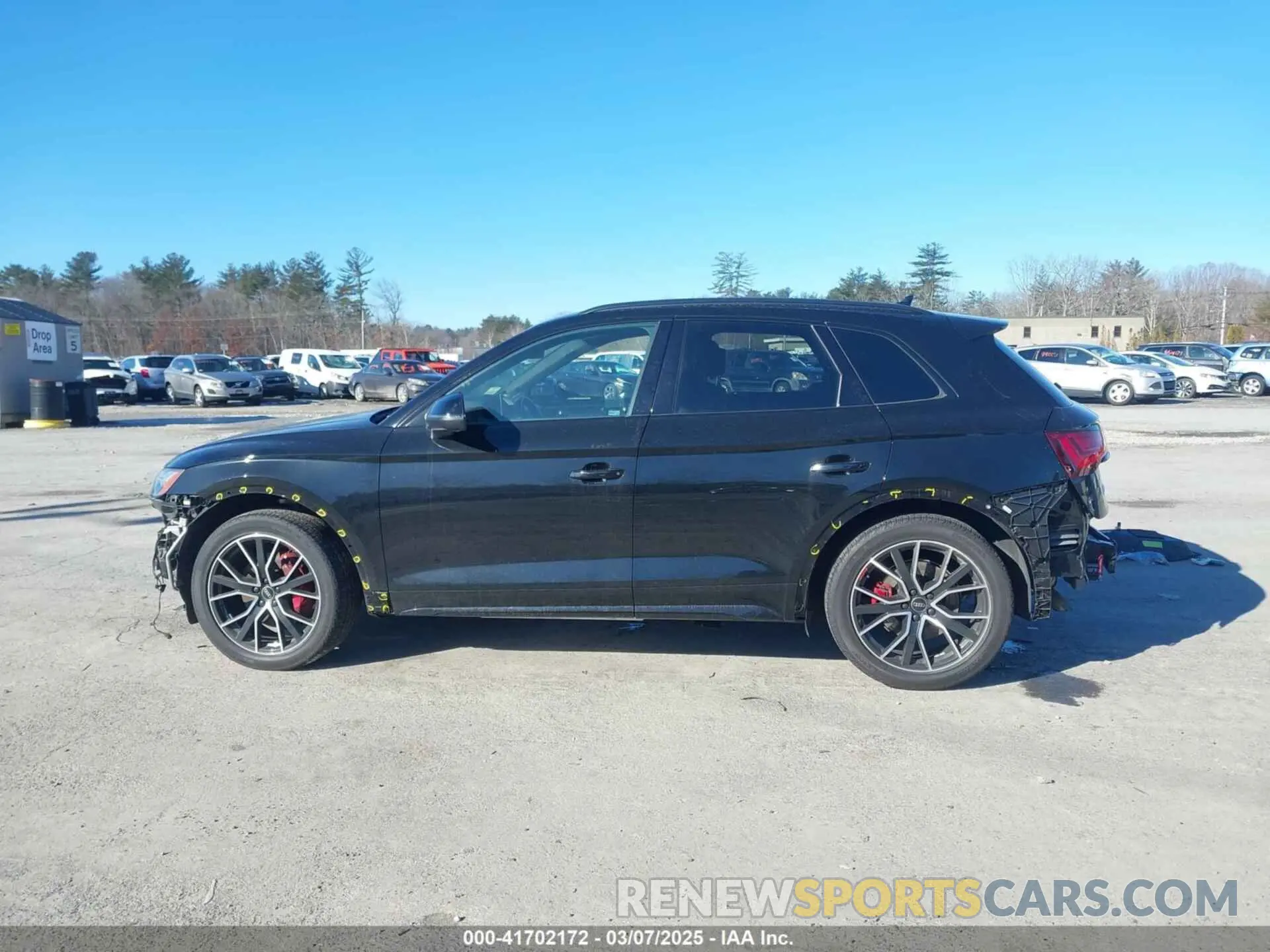 15 Photograph of a damaged car WA1B4AFY5P2037814 AUDI SQ5 2023