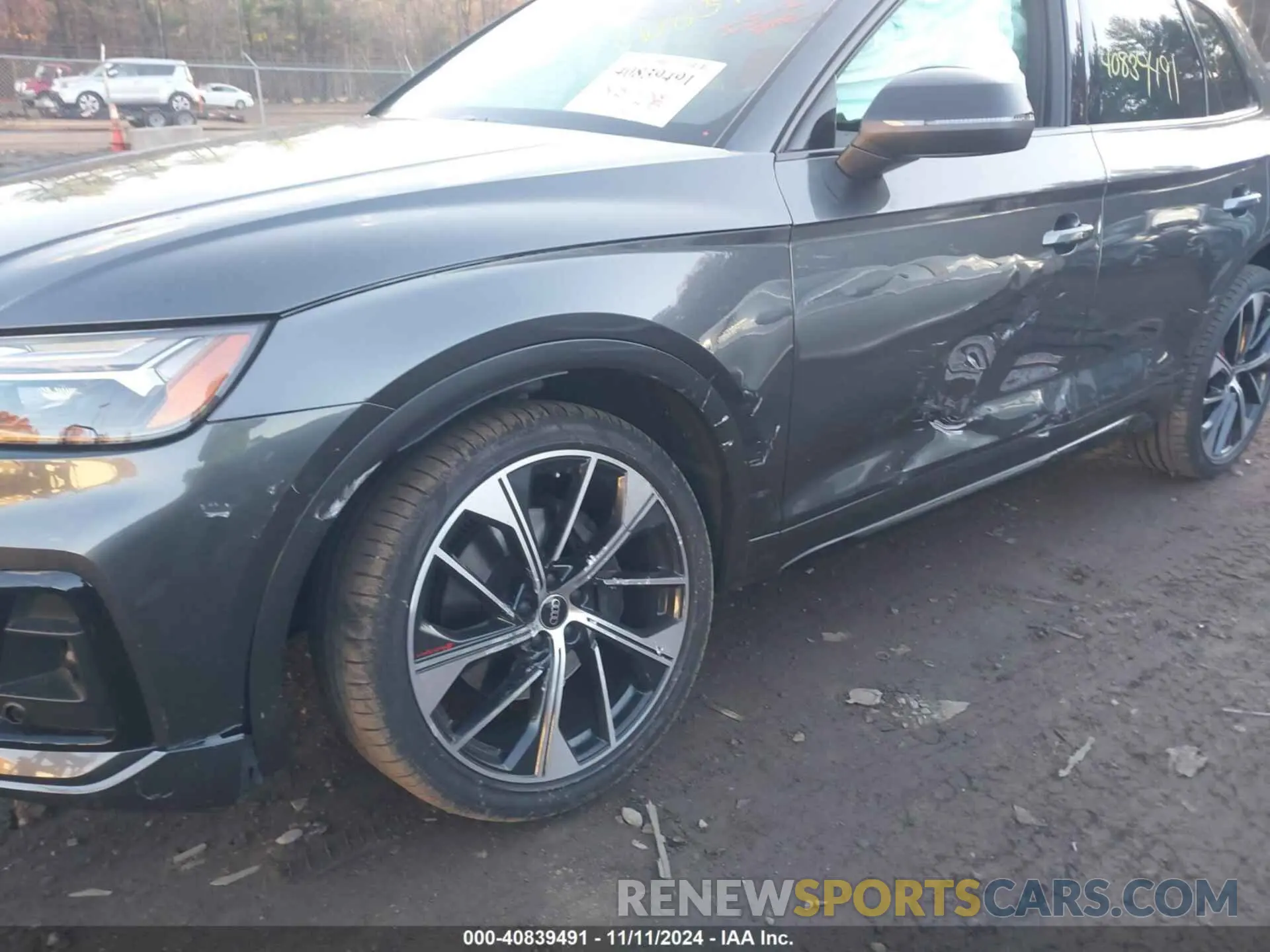 6 Photograph of a damaged car WA1B4AFY5P2175823 AUDI SQ5 2023