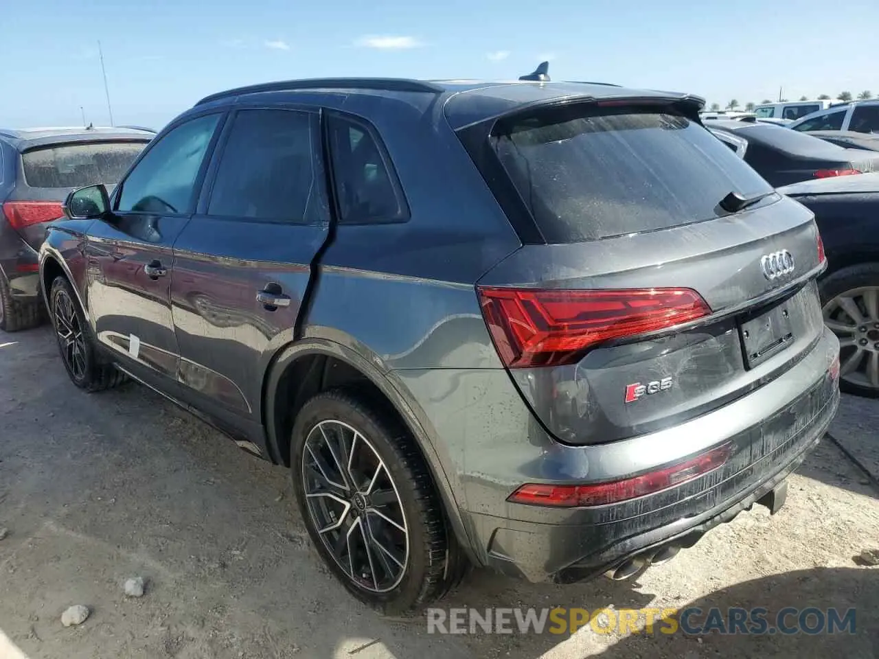 2 Photograph of a damaged car WA1B4AFY6P2081837 AUDI SQ5 2023