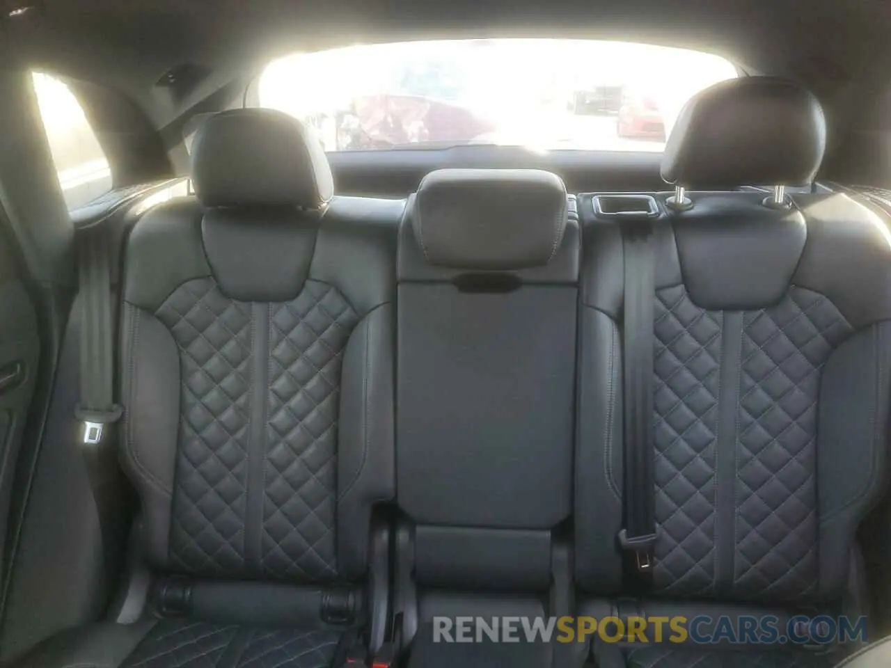 10 Photograph of a damaged car WA1B4AFY8P2020909 AUDI SQ5 2023