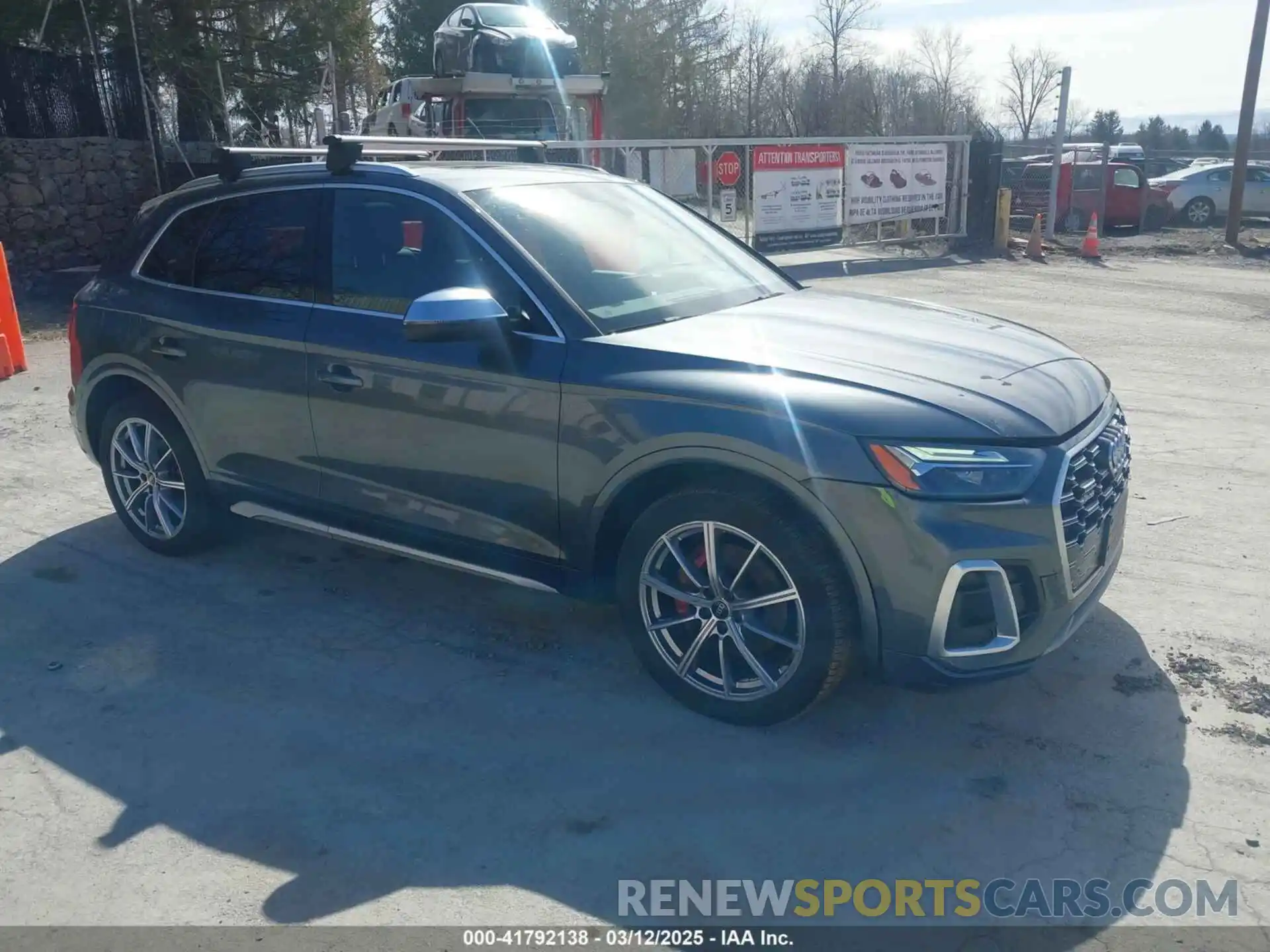 1 Photograph of a damaged car WA1B4AFY8P2039475 AUDI SQ5 2023