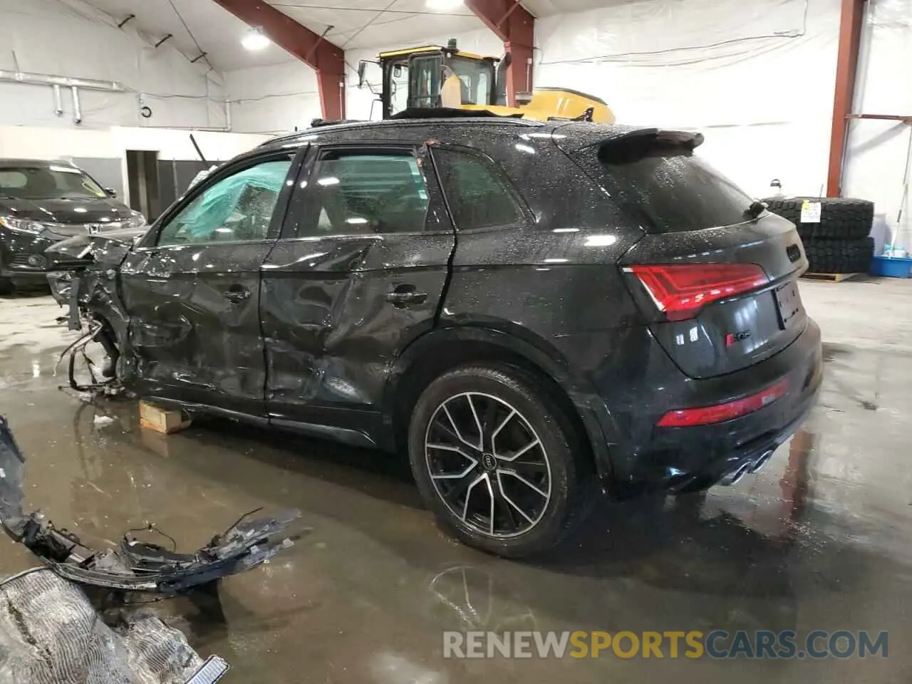 2 Photograph of a damaged car WA1B4AFY9P2129542 AUDI SQ5 2023