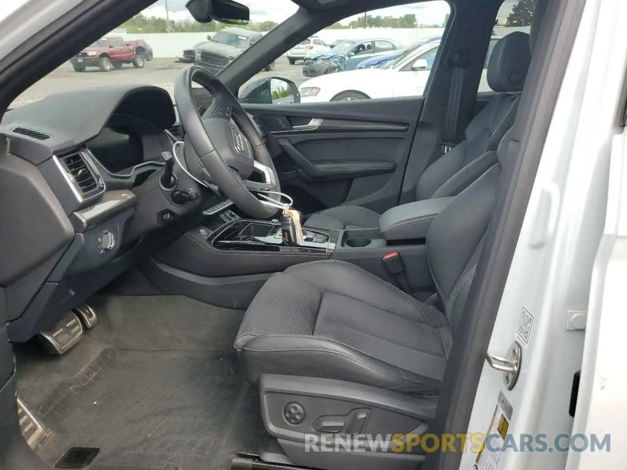 7 Photograph of a damaged car WA1B4AFYXP2146513 AUDI SQ5 2023