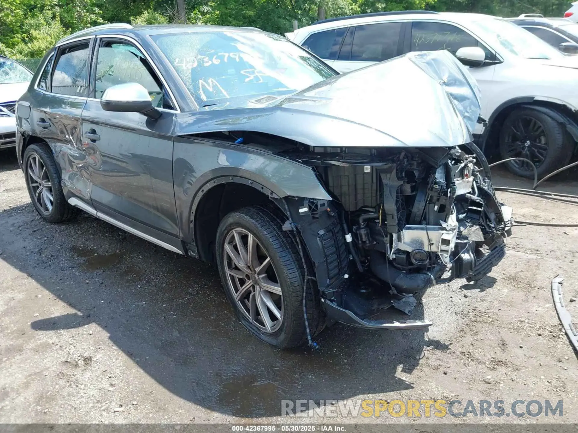 1 Photograph of a damaged car WA1C4AFY6P2082331 AUDI SQ5 2023
