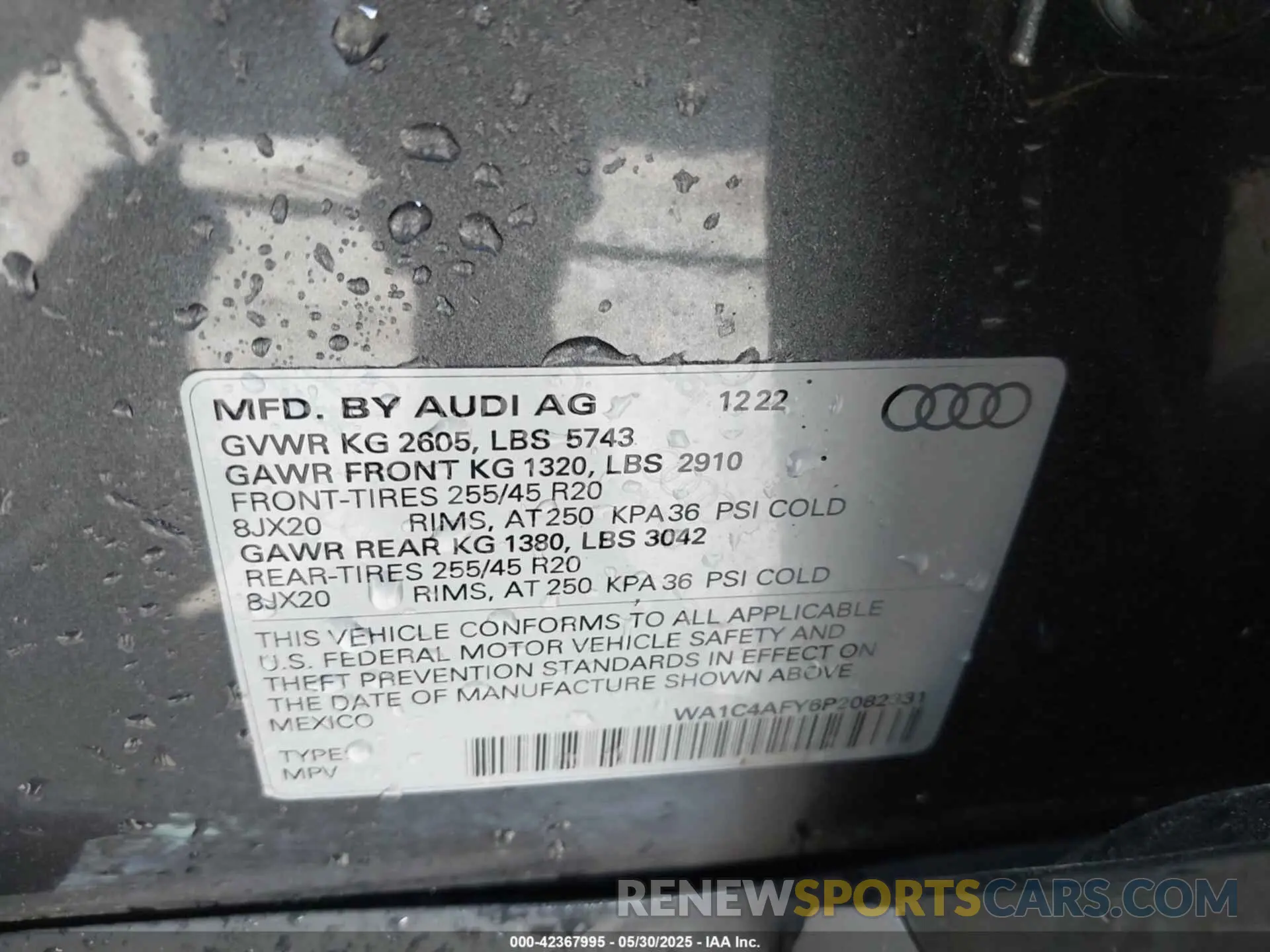 9 Photograph of a damaged car WA1C4AFY6P2082331 AUDI SQ5 2023