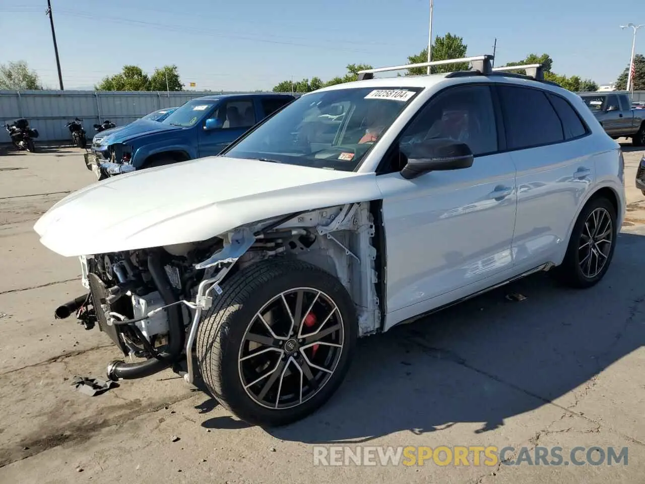 1 Photograph of a damaged car WA1C4AFY6P2133021 AUDI SQ5 2023